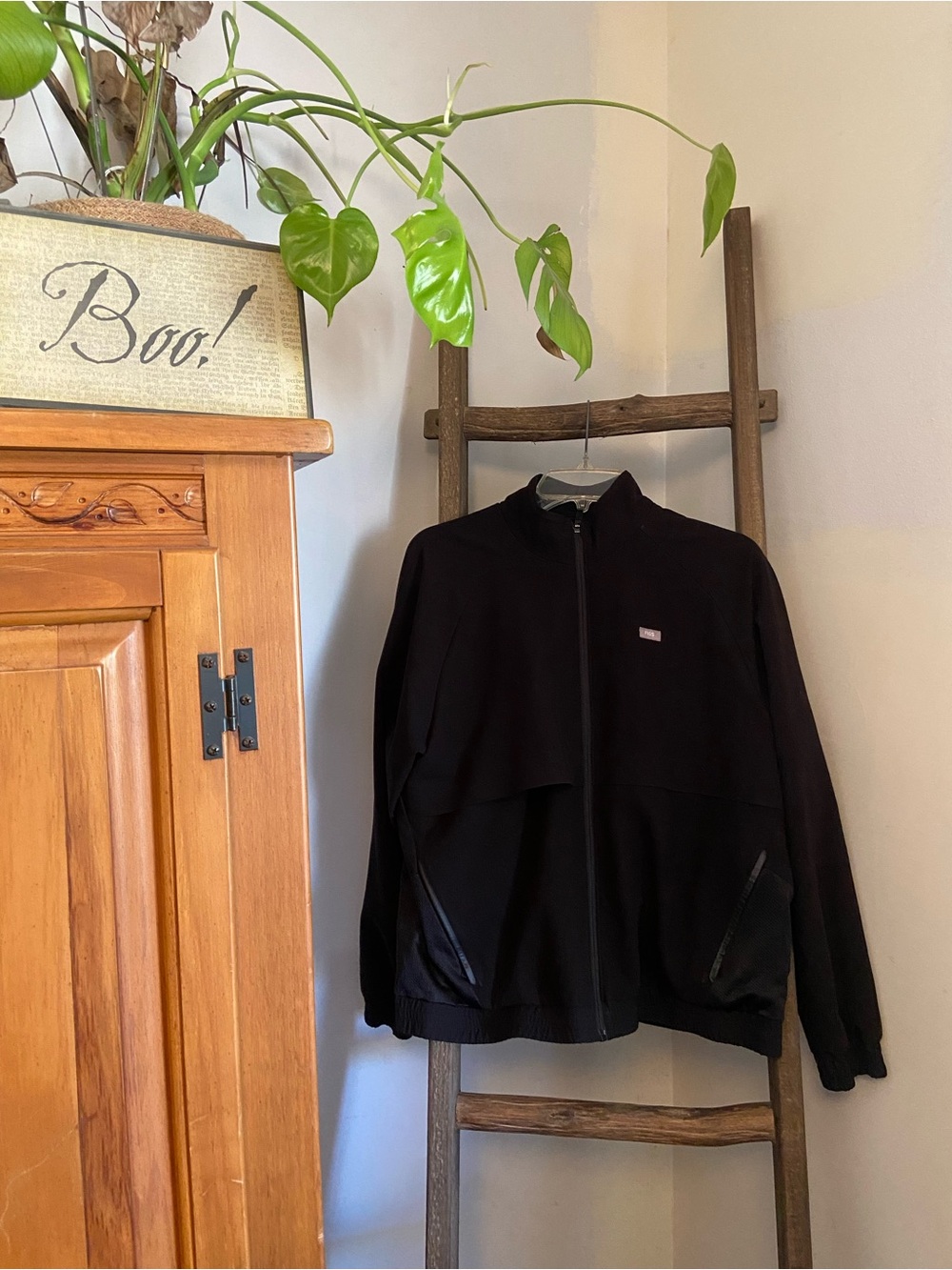 Figs Women's Black Zip-Up Bomber Jacket